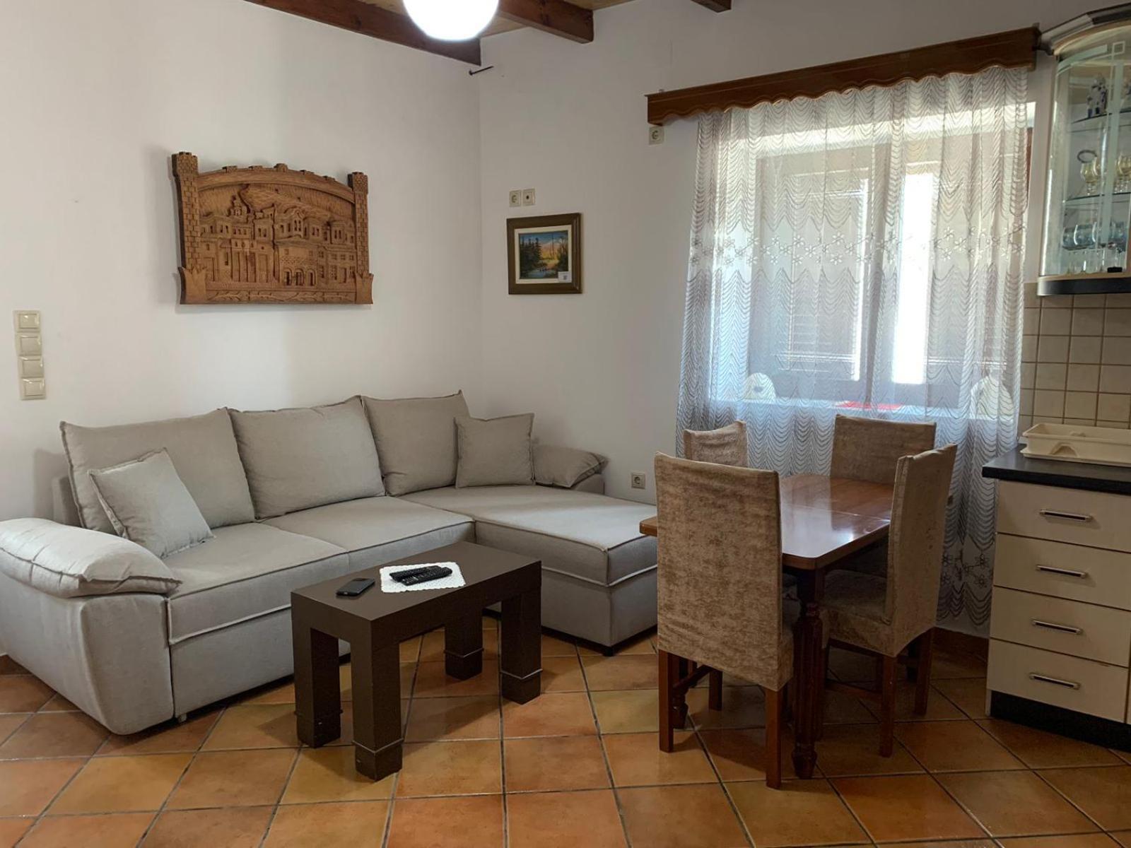Nomad House-Entire House At Your Disposal,4 Guests Berat Exterior foto