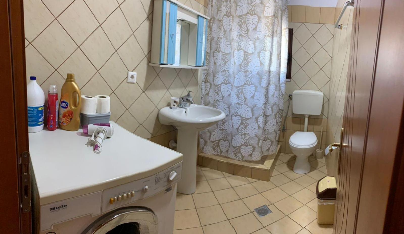 Nomad House-Entire House At Your Disposal,4 Guests Berat Exterior foto